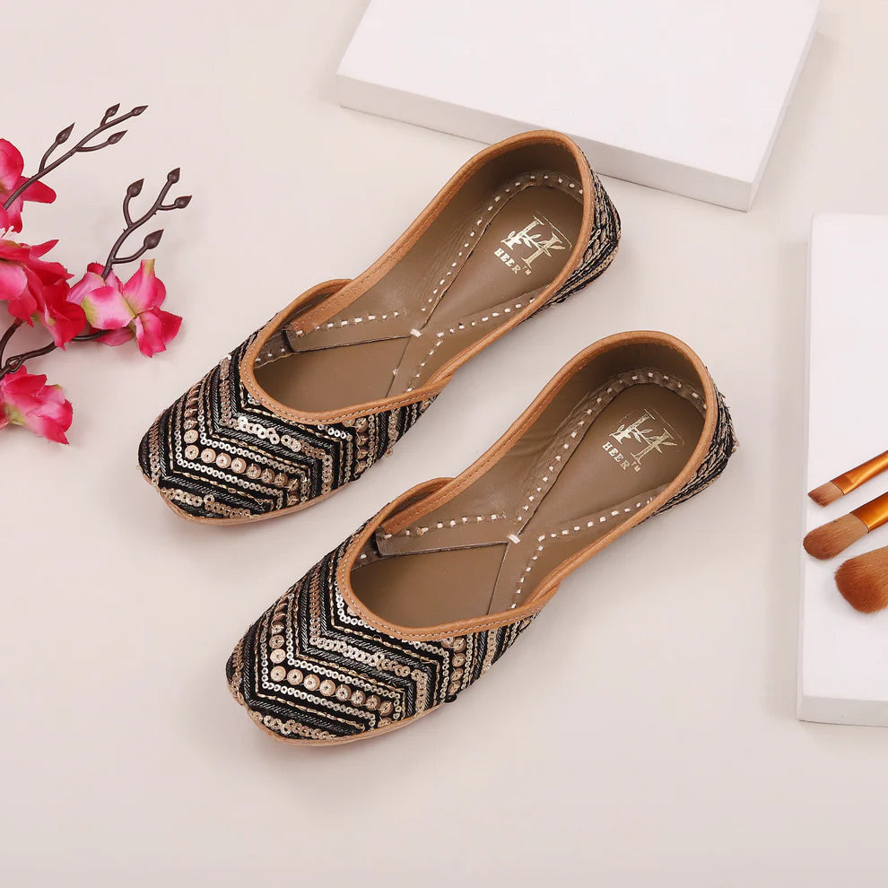 Wedding Juttis: The Perfect Blend of Tradition and Style for Your Special Day